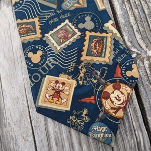 Novelty Disney Mickey Mouse World Tour Neck Tie NWOT